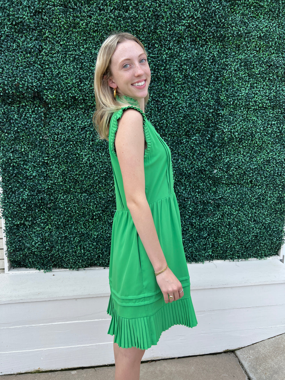 Green Pleated Hem Dress Quality Women's Boutique Clothing Houston with pockets