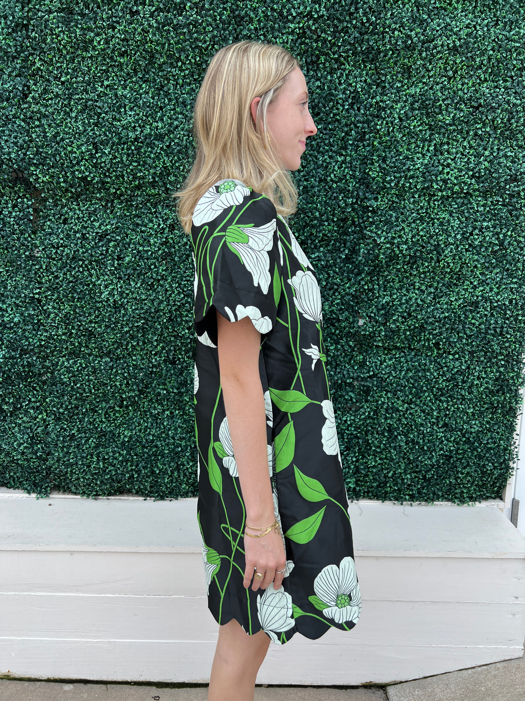 Scallop Hem Flower Print Dress