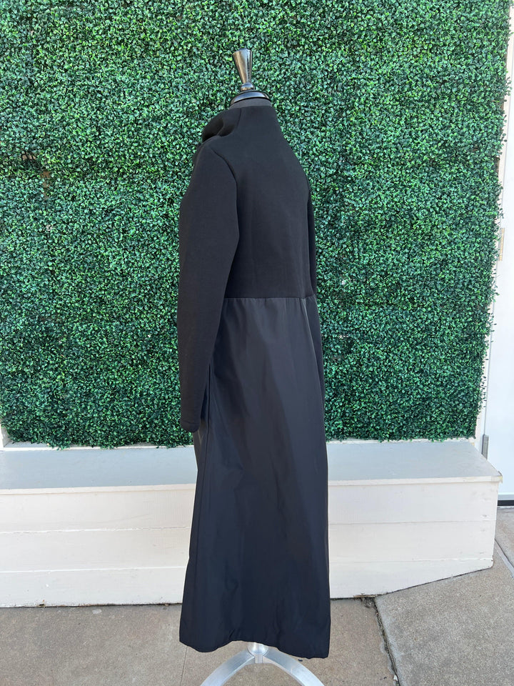 Sweatshirt &amp; Nylon Mixed Medium sweater Dress with pockets below the knee black