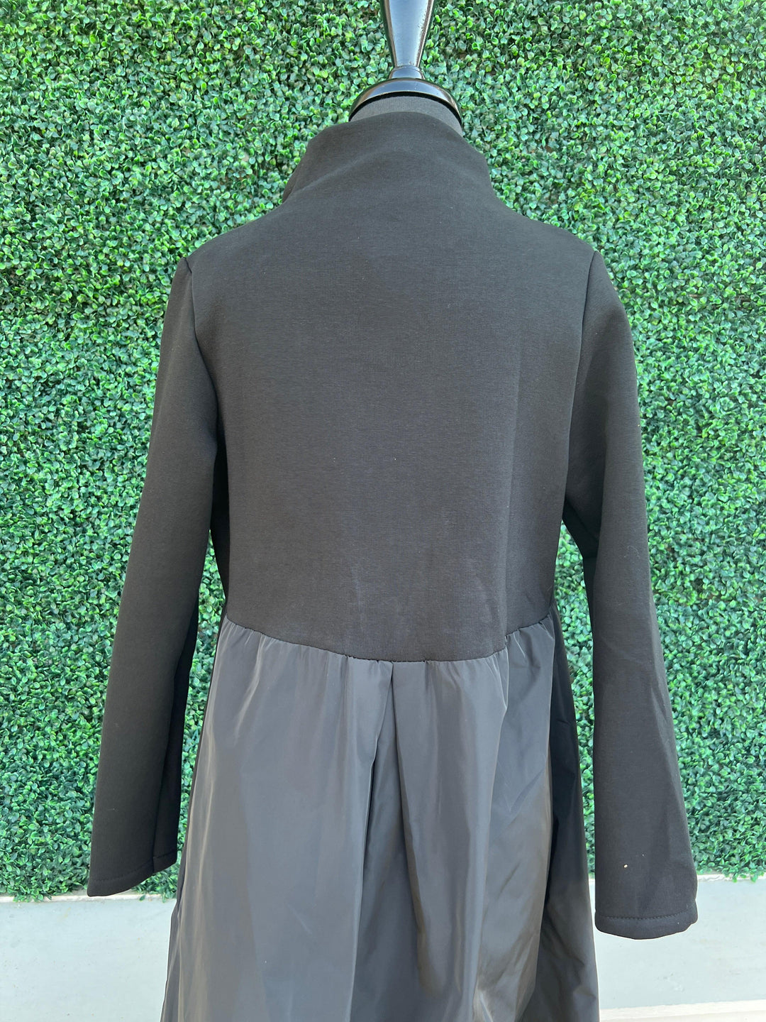 Sweatshirt &amp; Nylon Mixed Medium sweater Dress with pockets below the knee black
