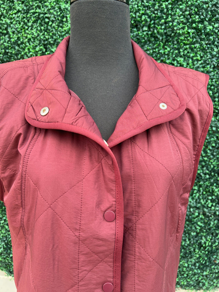 Thin Padded Quilted game day Vest burgundy tres chic boutique texas football with pockets snaps closed