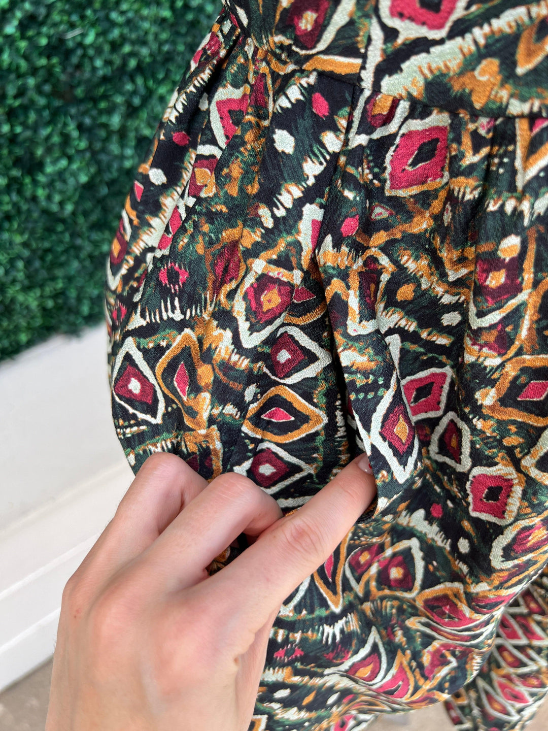 fall dress vivd printed casual dresses boutique with puff sleeves in Houston Texas and online jade and joy joy