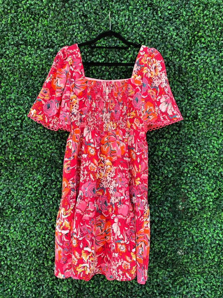 Smocked back of women&
