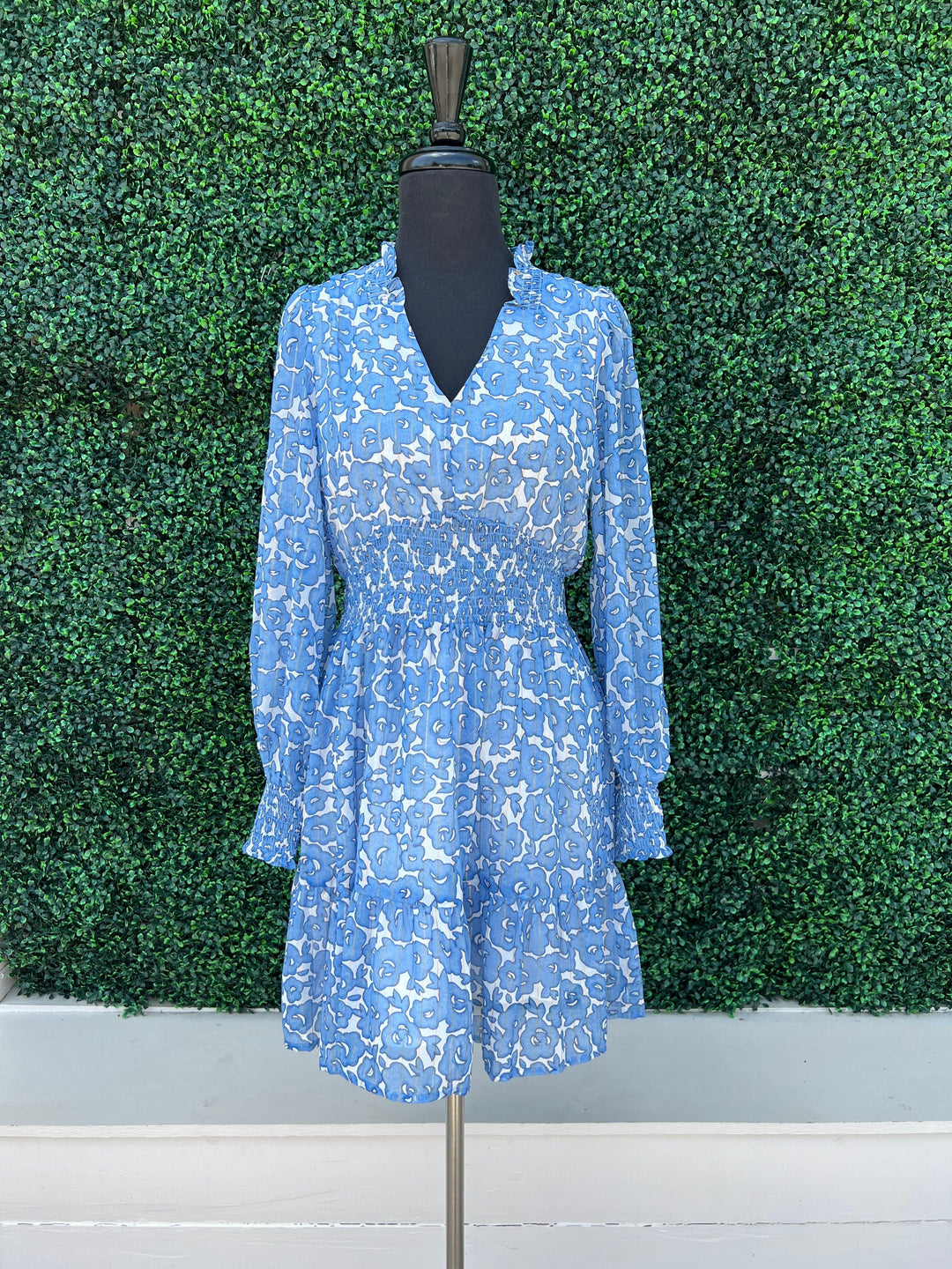jade melody tam designer of jade and joy joy brand dresses cocktail event blue floral