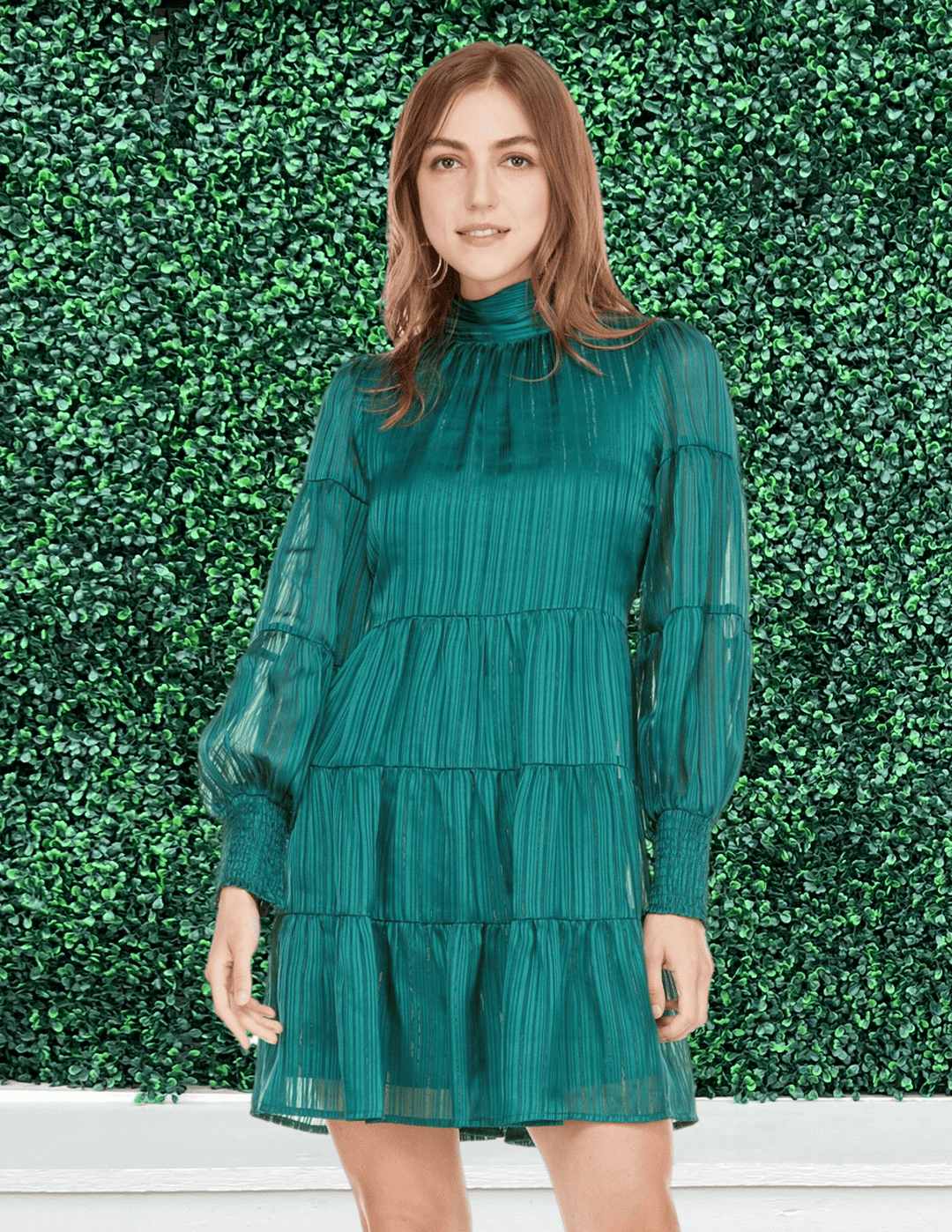 tres chic womens online boutique with jade and joy joy green holiday dress