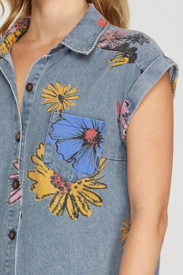 Floral denim she and sky brand button up cap sleeve shirt dress with front pockets boutique