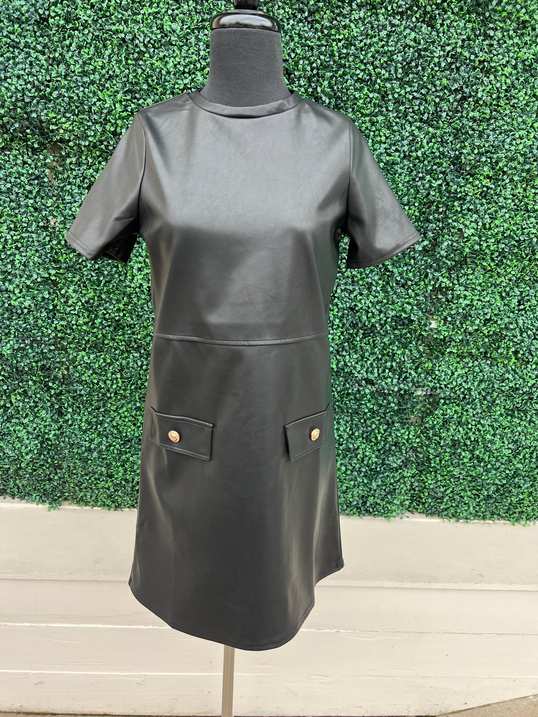 tres chic boutique classy timeless dresses pleather black gold buttons THML