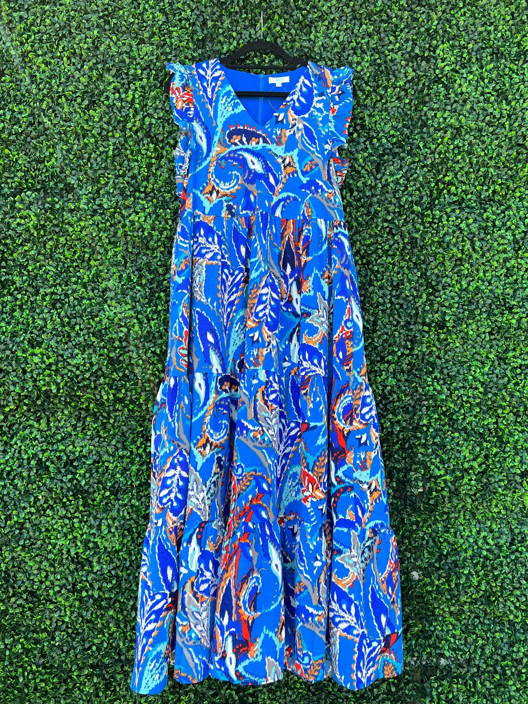 stunning blue dress fron Tres Chic boutique dress shop in houston