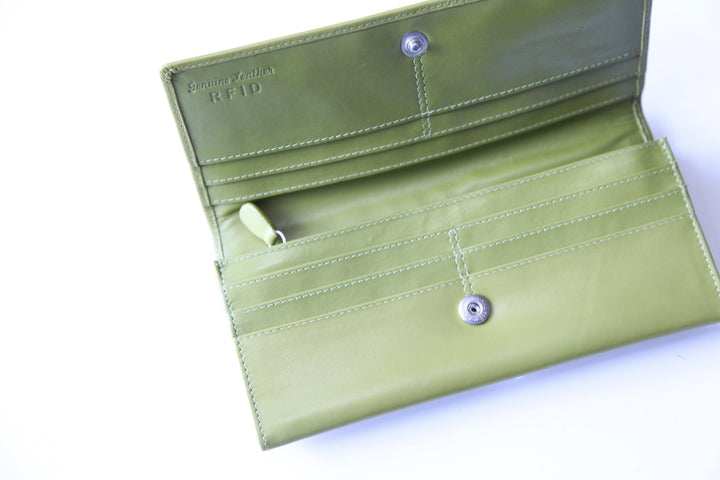 inside view tres chic Houston wallet