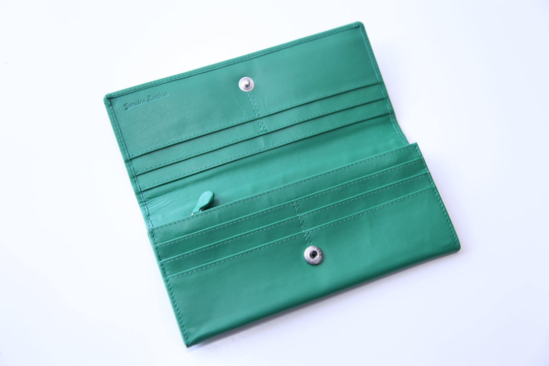 online boutique wallets
