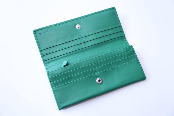 online boutique wallets