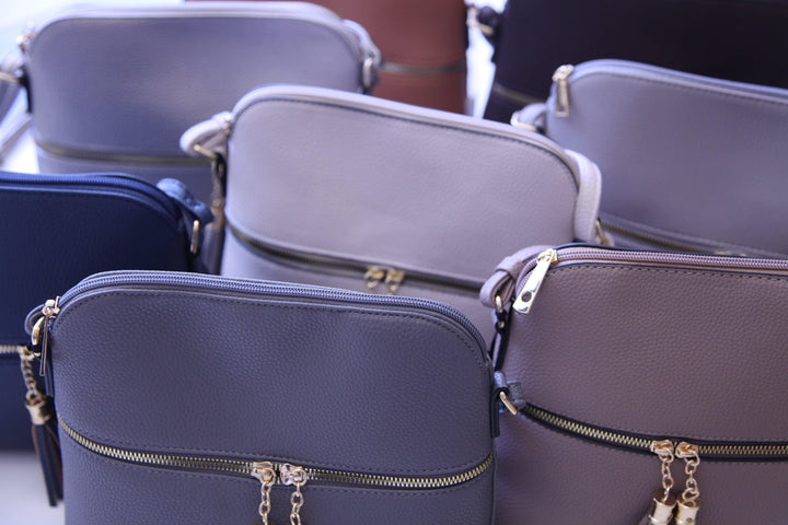 The Perfect Fit Crossbody - Très Chic