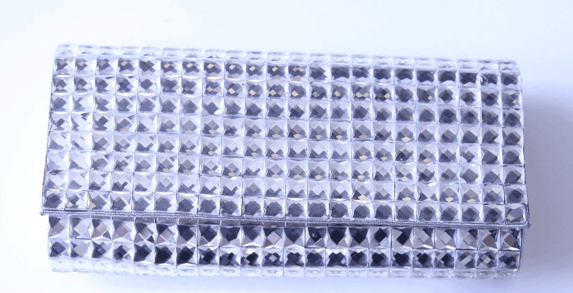 Jewel Studded Clutch 9(L) x 4(W) - Très Chic