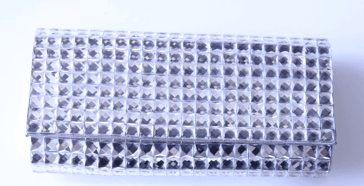 Jewel Studded Clutch 9(L) x 4(W) - Très Chic