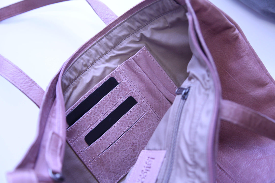 Interior pockets in this big tote bag so you don&