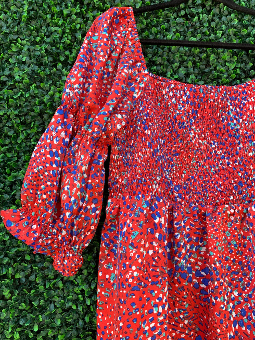 Bubble Sleeve Dress - Très Chic