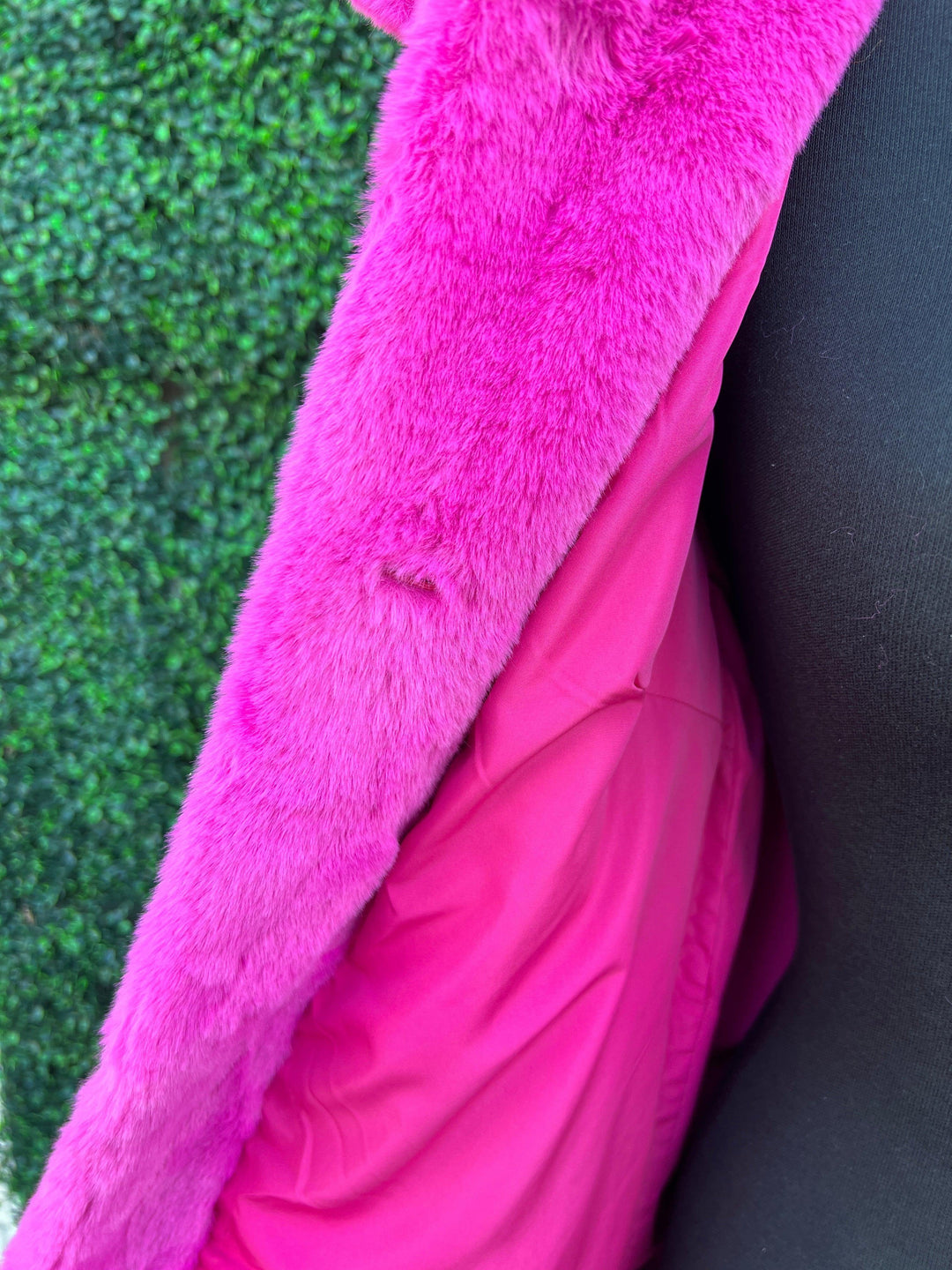 pink lined ​​texas online boutiques