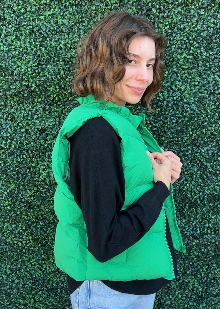 Kelly green ruffle neck geegee brand cropped short puffer vest with pockets
