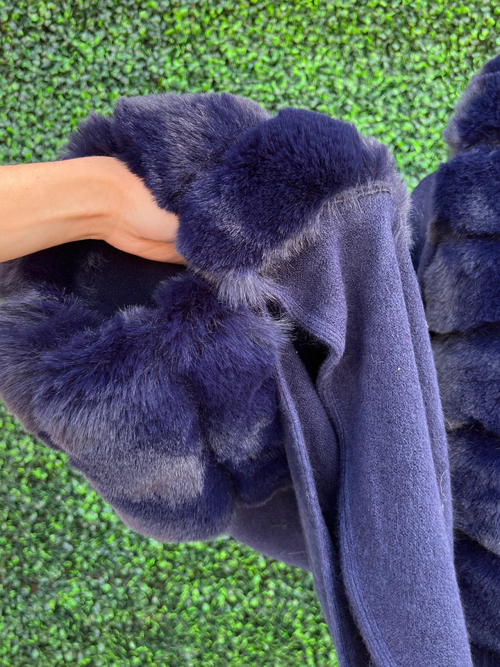 holiday boutiques near me faux fur