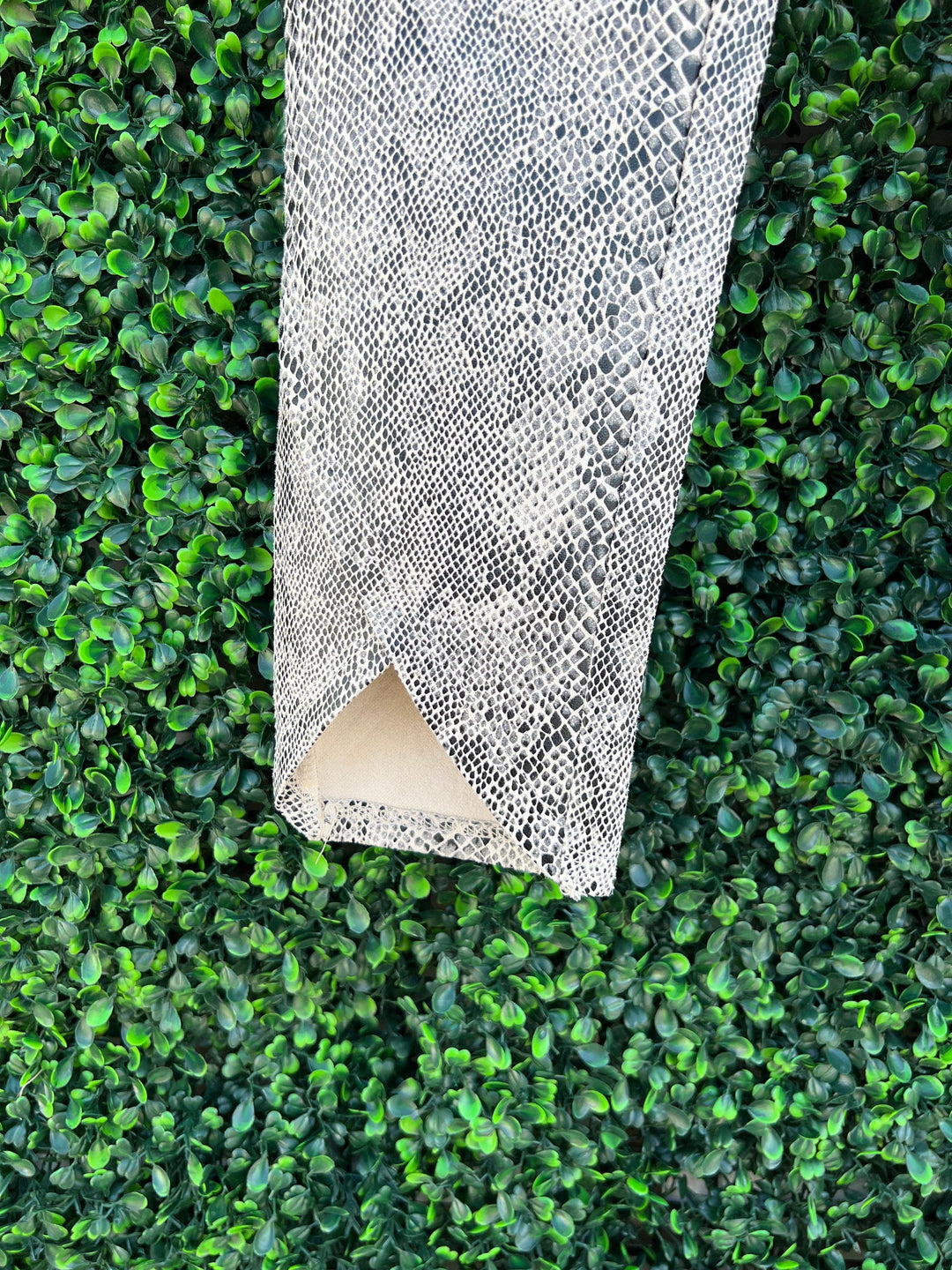 dainty dress- petal hem leggings