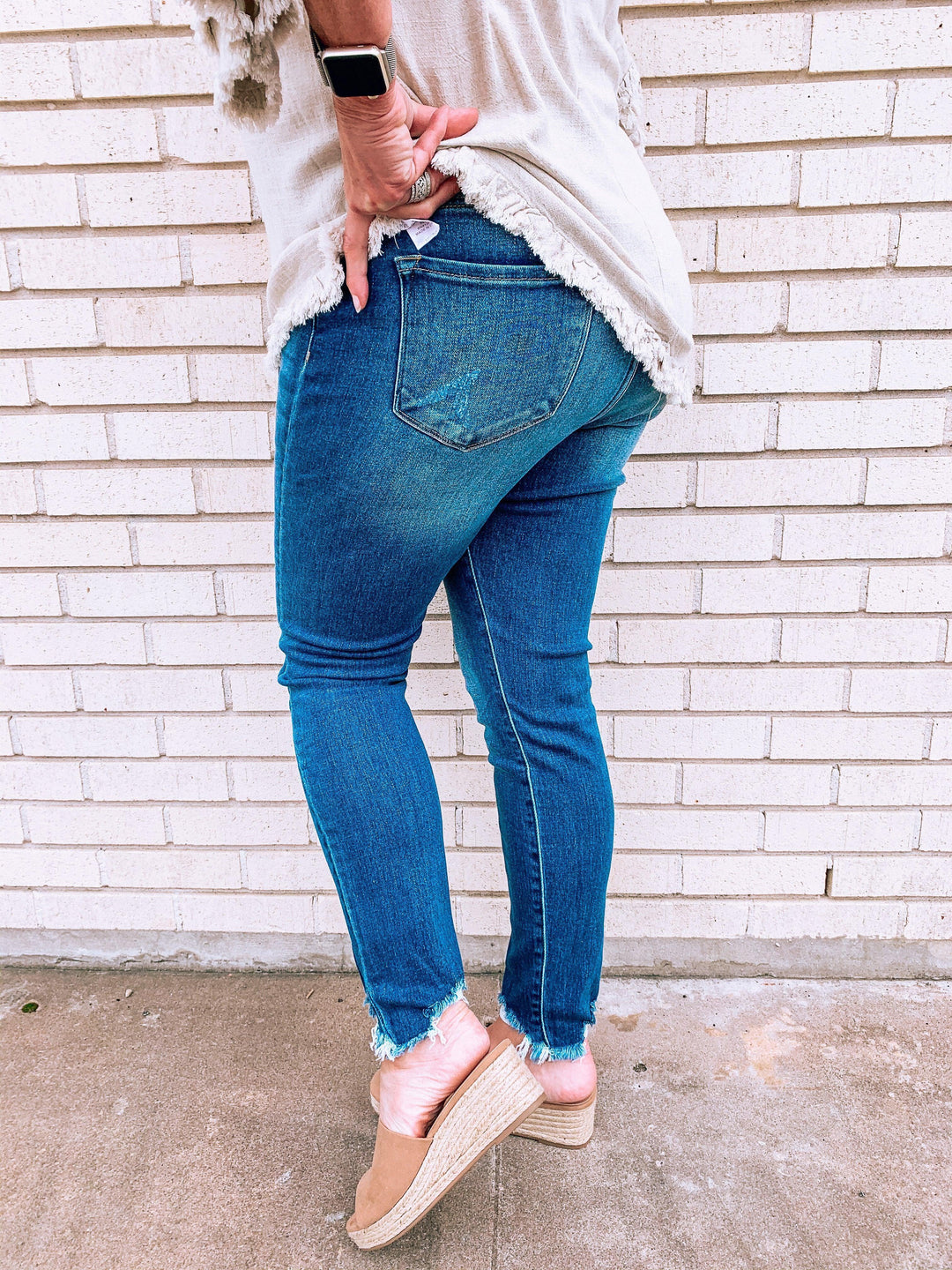 Medium Wash Shark Bite Jeans - Tres Chic Houston