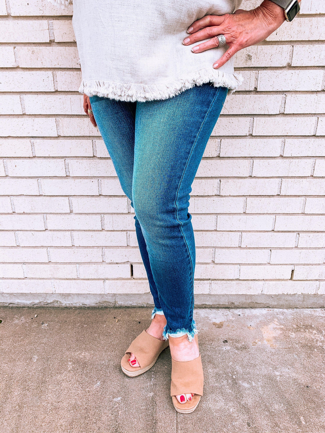 Medium Wash Shark Bite Jeans - Tres Chic Houston