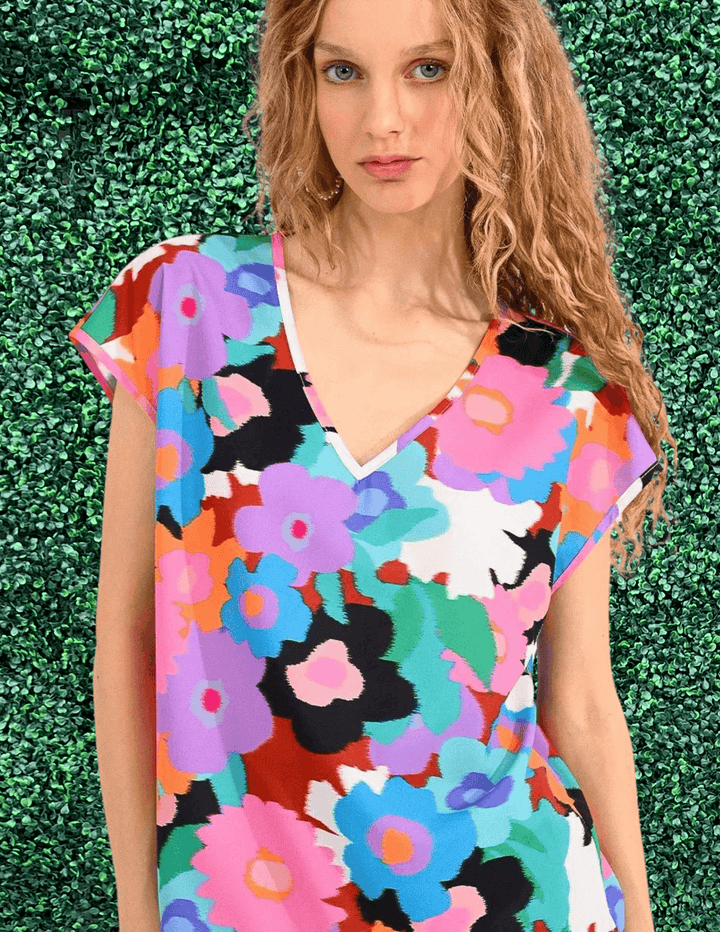 Molly Bracken tres chic inline colorful clothing boutique for women floral v neck tee