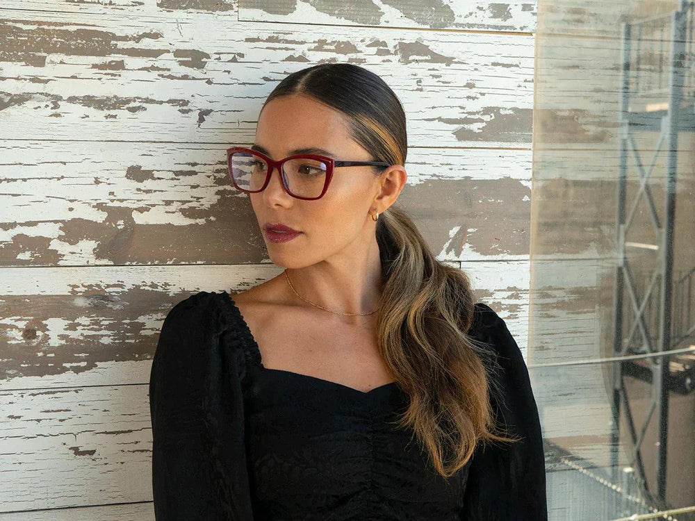 1.25 1.5 2.0 cat eye shape on model